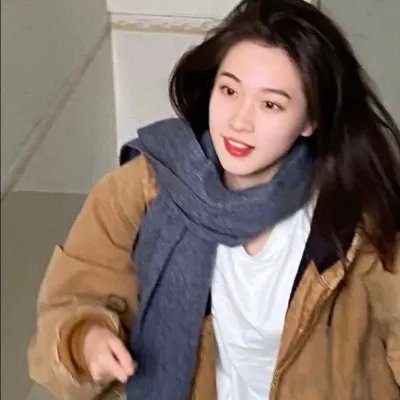 加油站的女孩