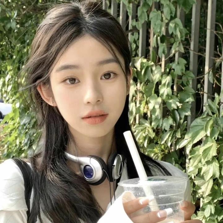 来自普莱恩维尔的女孩